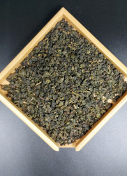 Улун с Морозного Пика — нежный чай с глубиной тайваньских гор