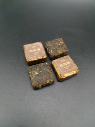 Чай шу пуэр Номисян (кубик 8гр)