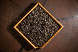 Мао Ча из Иу Шаня — свежий весенний чай с цветочным ароматом