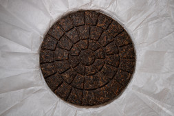 Шу пуэр «Прилетели» — шоколадное тепло и мягкое возвращение