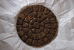 Шу пуэр и Дянь Хун «Сообразили на троих» — сила вкуса и тепла