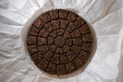 Шу пуэр «Пуэр сближает» — чай для тёплых встреч и настоящей дружбы