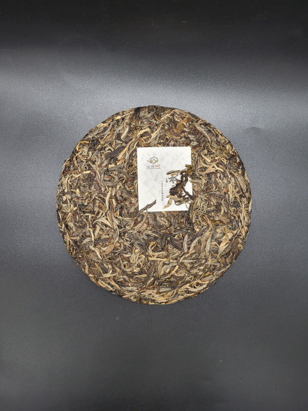 Шэн пуэр Биндао Юн Фу Сян 2016 — выдержанный чай из Линьцана