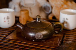 Чайник Цзин Лун