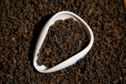 ГАБА улун с Морозного Пика — чай с ароматом туманов, пряностей и уюта