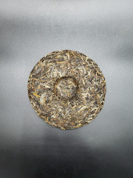 Шен пуэр «Бермуды» из Иу — весенний чай с характером