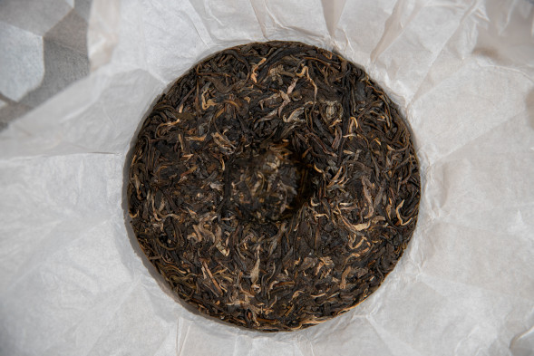 Шен пуэр Бермуды Иу 2021 — купить зелёный пуэр с мёдом и липой