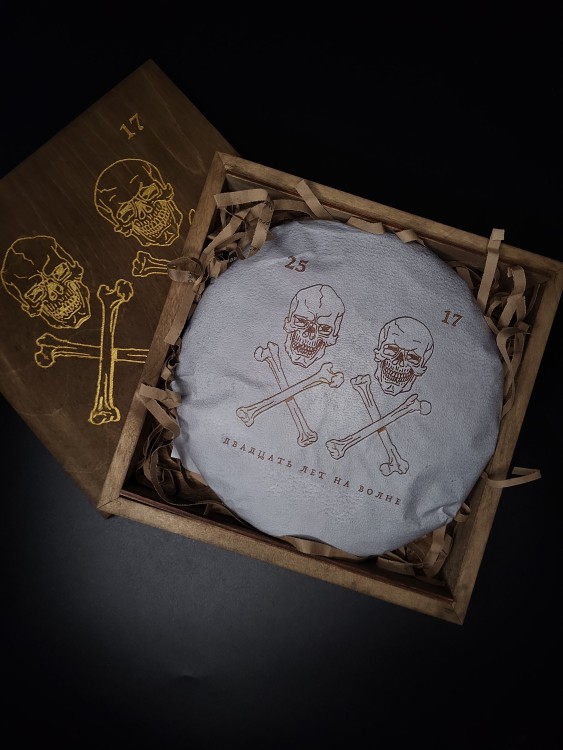 Чай шен пуер 20 лет на волне