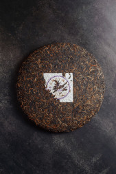 Чай черный шу  пуэр Гу И Чень Нянь Гунтин